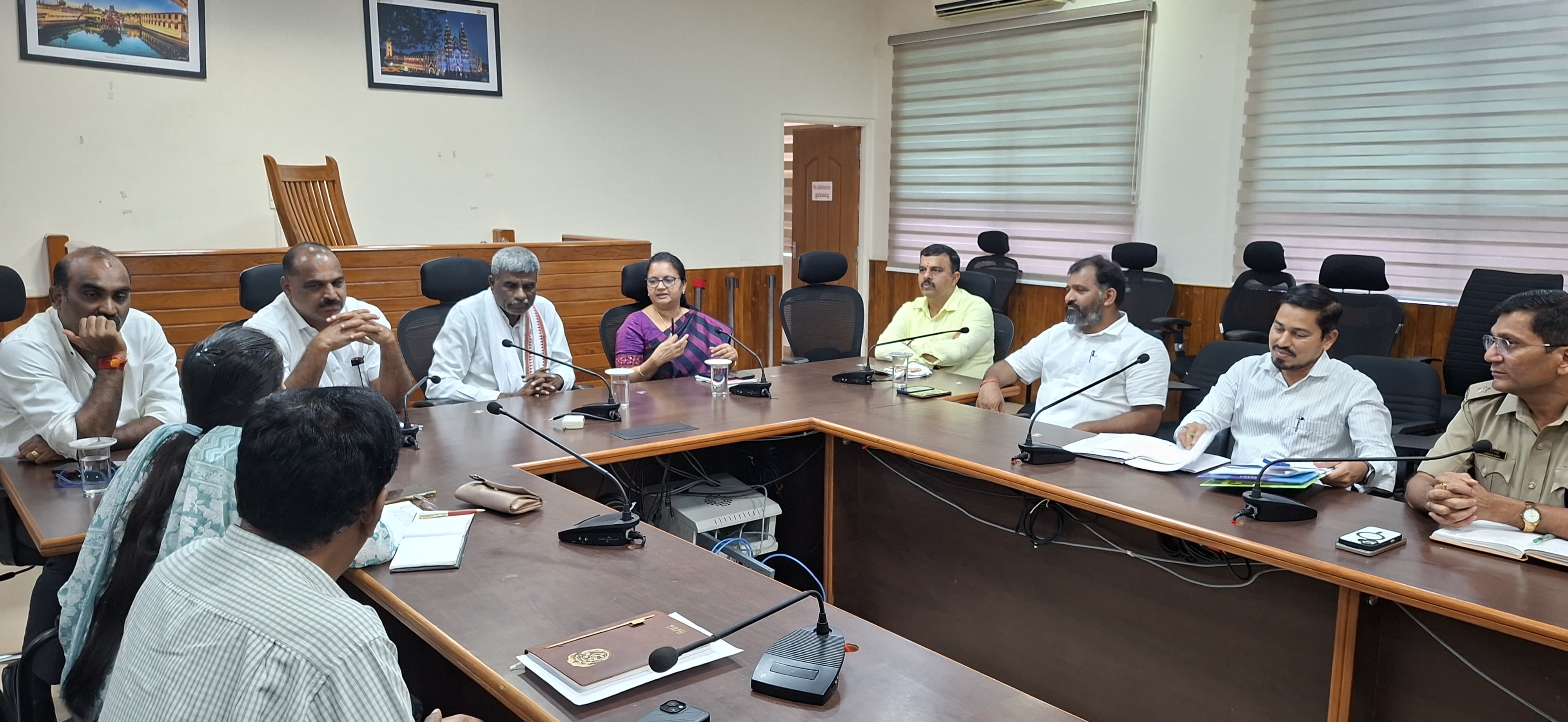 ರೈತರು ಕೃಷಿ ಚಟುವಟಿಕೆಗಳಿಗೆ ಜಮೀನಿನ ಮಣ್ಣು ಸಾಗಾಟ ಮಾಡುವಾಗ ತೊಂದರೆ ಉಂಟಾಗದಂತೆ ನೋಡಿಕೊಳ್ಳಿ: ಸಂಸದ ಕೋಟ ಶ್ರೀನಿವಾಸ ಪೂಜಾರಿ