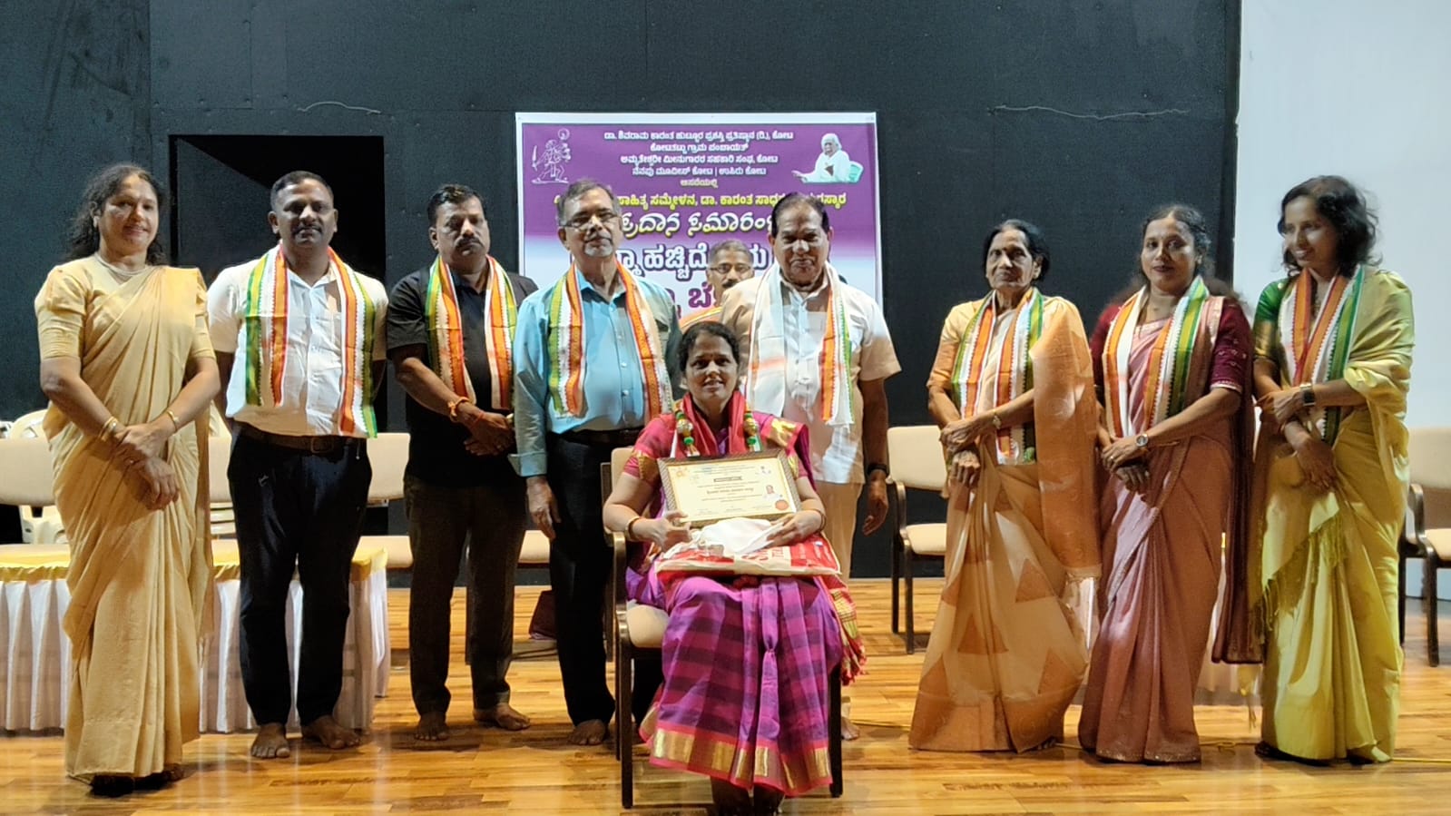 ಮಹಿಳೆಯನ್ನು ಗೌರವಿಸುವುದು ಸಮಾಜವನ್ನು ಗೌರವಿಸಿದಂತೆ: ಆನಂದ ಸಿ ಕುಂದರ್‌