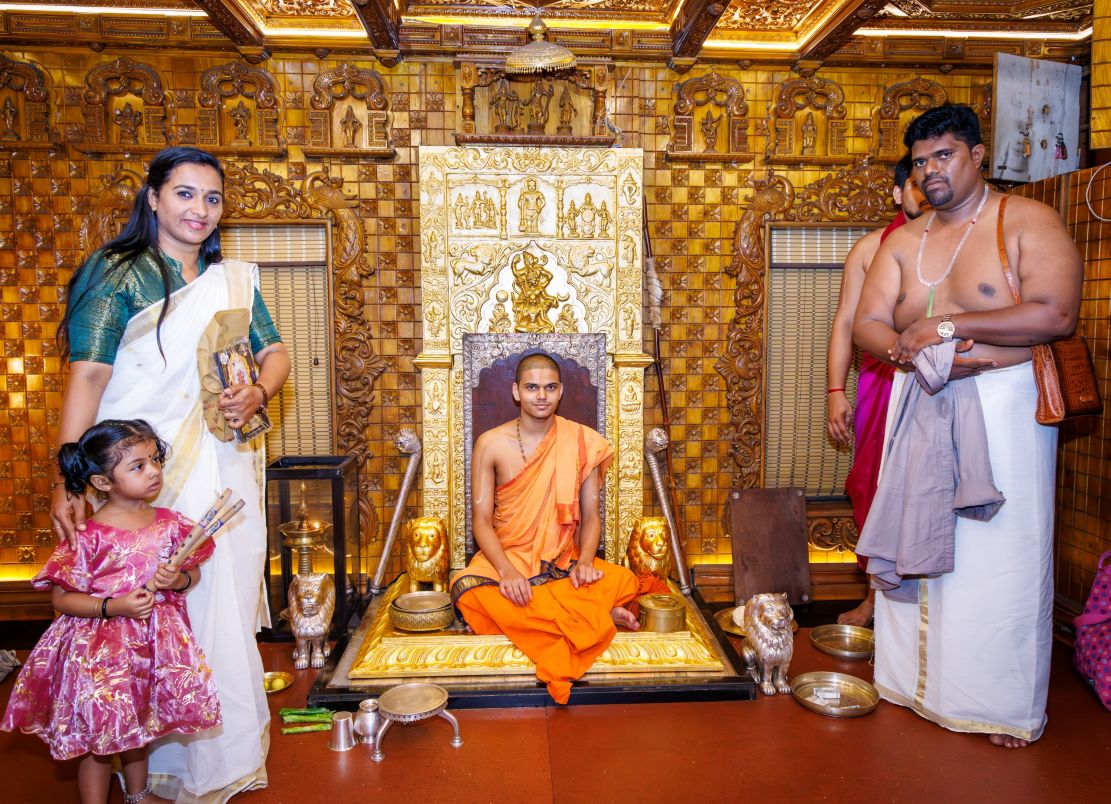 ಶ್ರೀ ಕೃಷ್ಣ ಮಠಕ್ಕೆ ತಿರುವನಂತಪುರಮ್ ಮುನಿಸಿಪಲ್ ಕಾರ್ಪೊರೇಷನ್ ಡೆಪ್ಯುಟಿ ಮೇಯರ್ ಭೇಟಿ