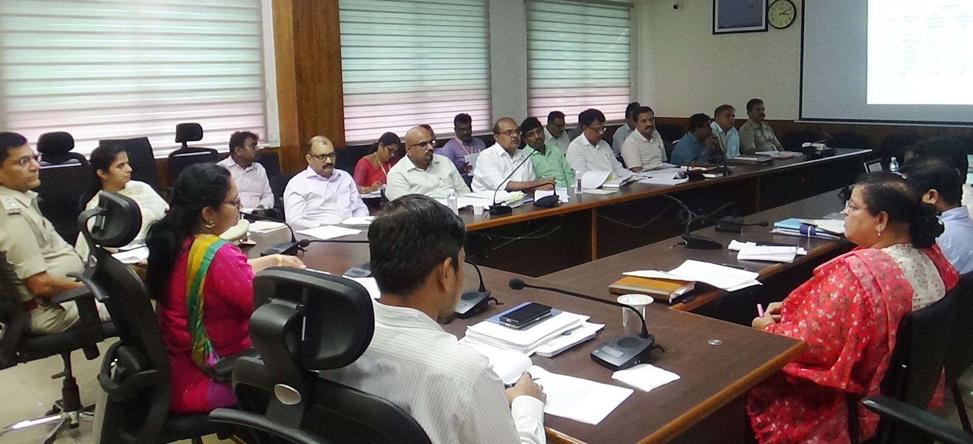 ಶಾಖದ ಹೊಡೆತದಿಂದ ರಕ್ಷಿಸಿಕೊಳ್ಳುವ ಬಗ್ಗೆ ಸಾರ್ವಜನಿಕರಲ್ಲಿ ಹೆಚ್ಚಿನ ಅರಿವು ಮೂಡಿಸಿ: ಜಿಲ್ಲಾಧಿಕಾರಿ ಸ್ವರೂಪ ಟಿ.ಕೆ