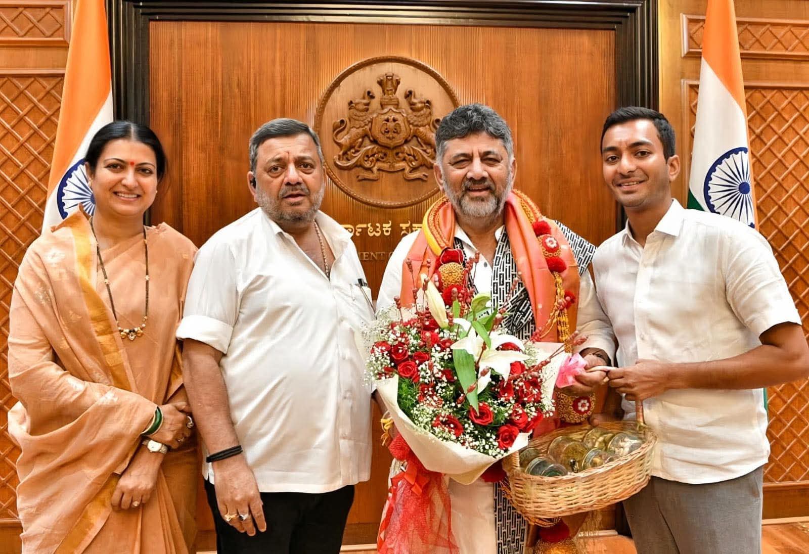 ಉಪಮುಖ್ಯಮಂತ್ರಿ ಡಿ.ಕೆ. ಶಿವಕುಮಾರ್ ಭೇಟಿಯಾದ ಸಮರ್ಥ್ ಶಾಮನೂರು