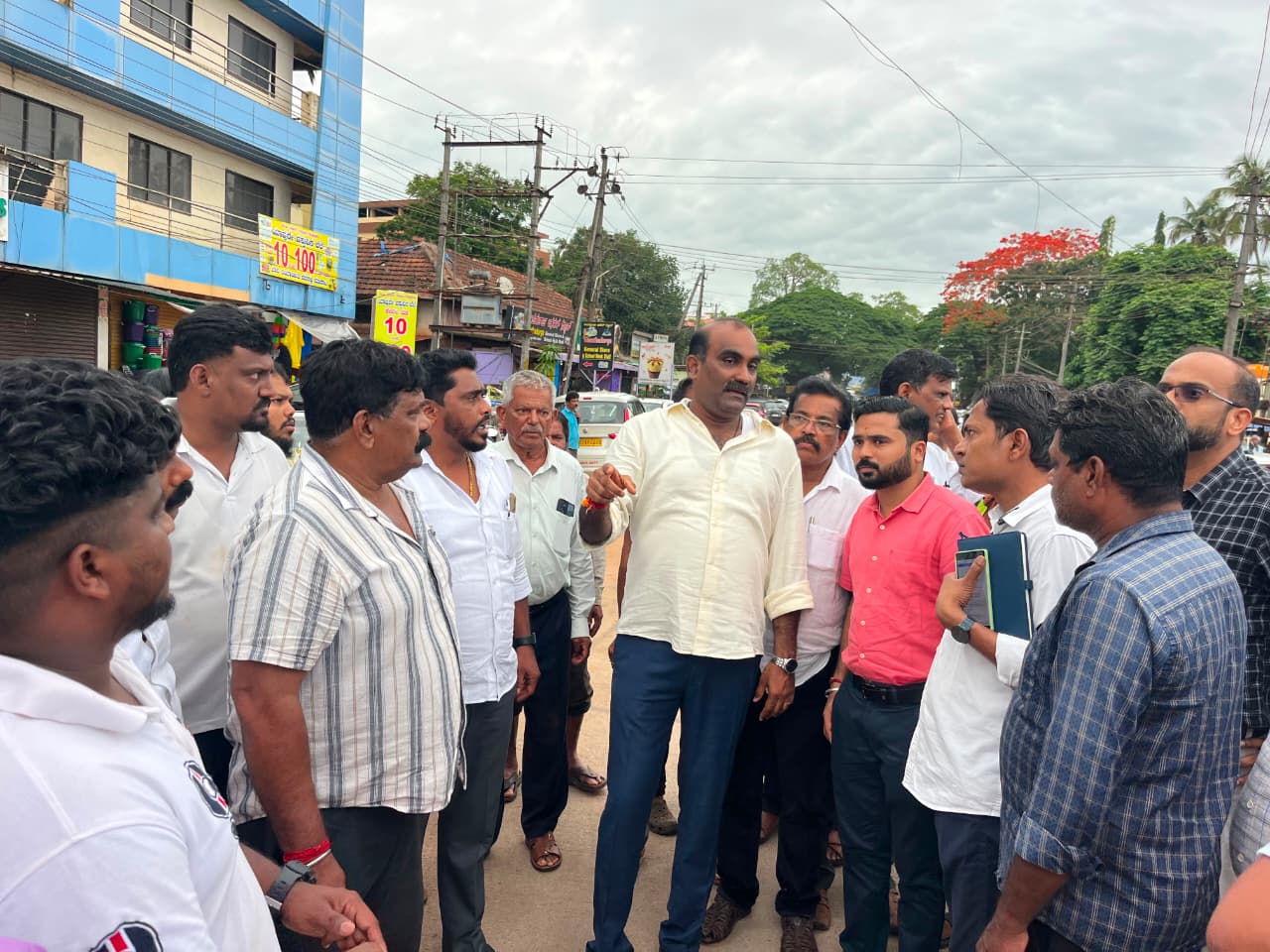 ಸಂತೆಕಟ್ಟೆ ಅಂಡರ್ ಪಾಸ್ ಪೂರಕ ಕಾಮಗಾರಿ ಬಗ್ಗೆ ಅಧಿಕಾರಿಗಳೊಂದಿಗೆ ಶಾಸಕ ಯಶ್ಪಾಲ್ ಸುವರ್ಣ ಭೇಟಿ