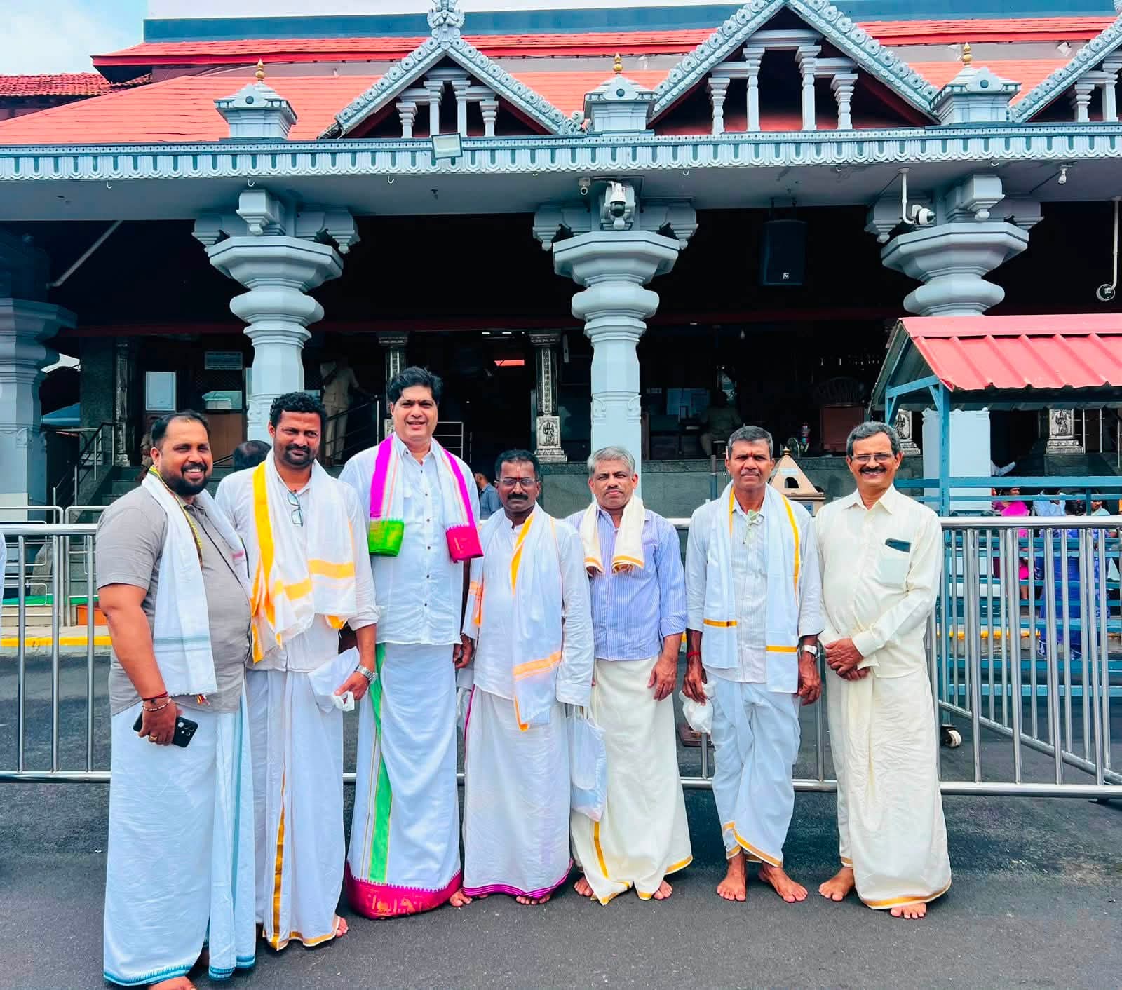 ಶ್ರೀ ಕಾಮೇಶ್ವರ ದೇವಸ್ಥಾನ ಬೈಕಾಡಿ: ಸಮಿತಿ ಸದಸ್ಯರಿಂದ ಧರ್ಮಸ್ಥಳ ಭೇಟಿ