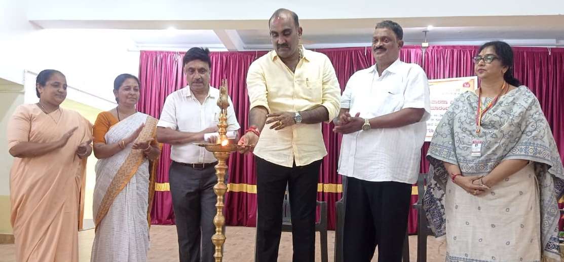 ಜಂತುಹುಳು ನಿವಾರಣಾ ಮಾತ್ರೆ ಸೇವಿಸಿ ಆರೋಗ್ಯಯುತ ಜೀವನ ನಡೆಸಿ: ಶಾಸಕ ಯಶ್‌ಪಾಲ್ ಎ ಸುವರ್ಣ ಕರೆ