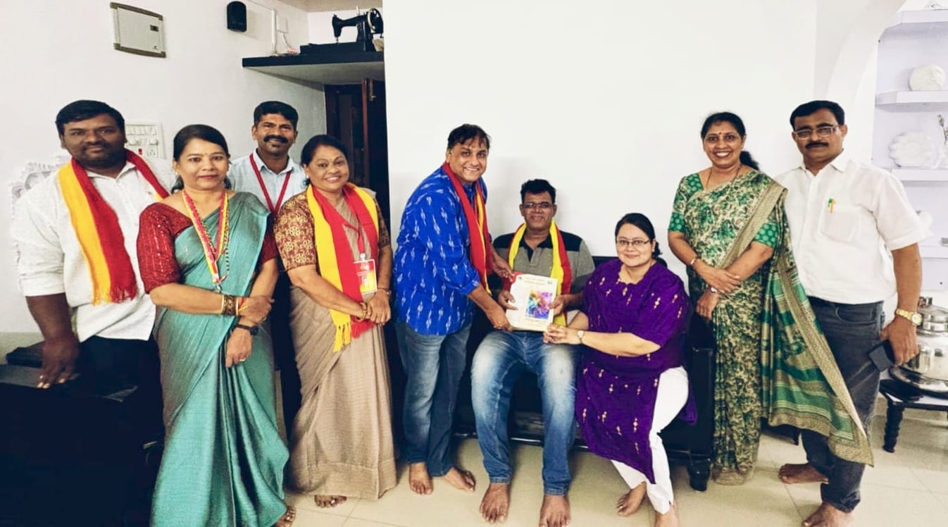 ಕನ್ನಡ ಪುಸ್ತಕ ಪ್ರಾಧಿಕಾರ- ಮನೆಗೊಂದು ಗ್ರಂಥಾಲಯ; 10 ಗ್ರಂಥಾಲಯಗಳ ಅನುಷ್ಠಾನ ಕಾರ್ಯಕ್ರಮ