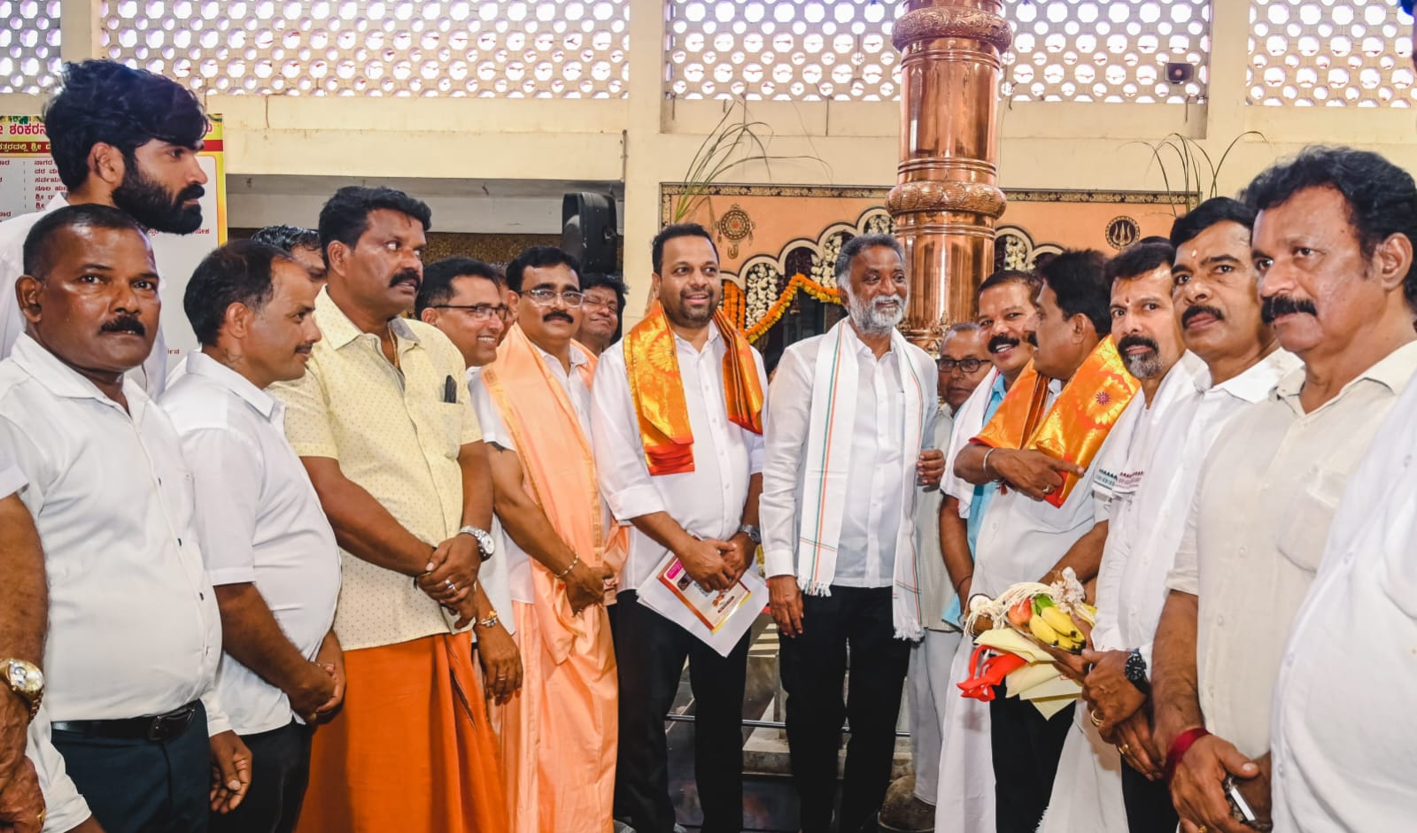 ಮುಜರಾಯಿ ಸಚಿವ ಕೆ ಎಸ್ ಬಸವಂತಪ್ಪ ಕೊಡವೂರು ದೇವಳಕ್ಕೆ ಭೇಟಿ