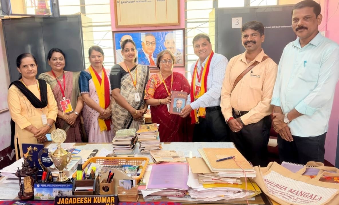 ಕಸಾಪ ಉಡುಪಿ ತಾಲೂಕು: ಕಾಲೇಜಿನ ಗ್ರಂಥಾಲಯಕ್ಕೆ ಪುಸ್ತಕಗಳ ಕೊಡುಗೆ